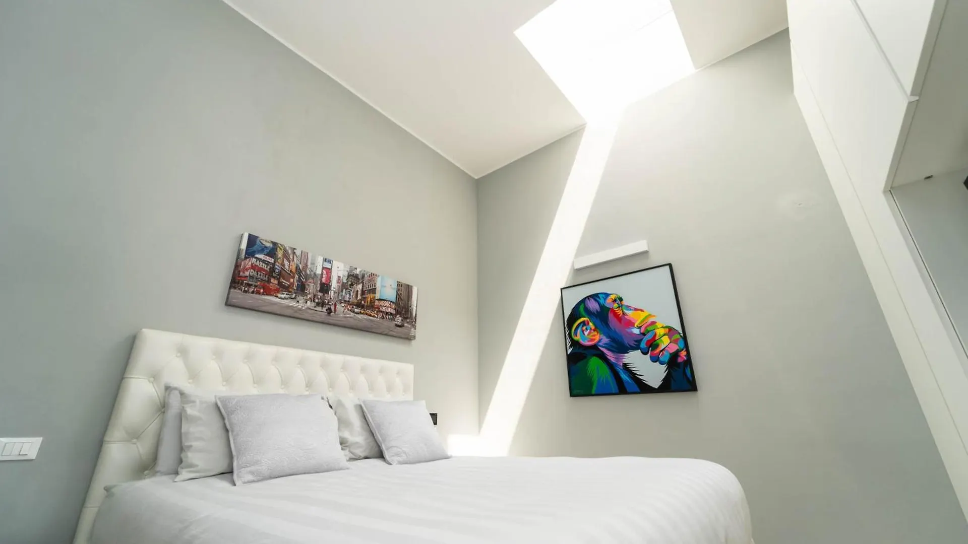 Lr Deluxe Apartments - Loft Di Lusso - Repubblica Milano 0*,  Italia